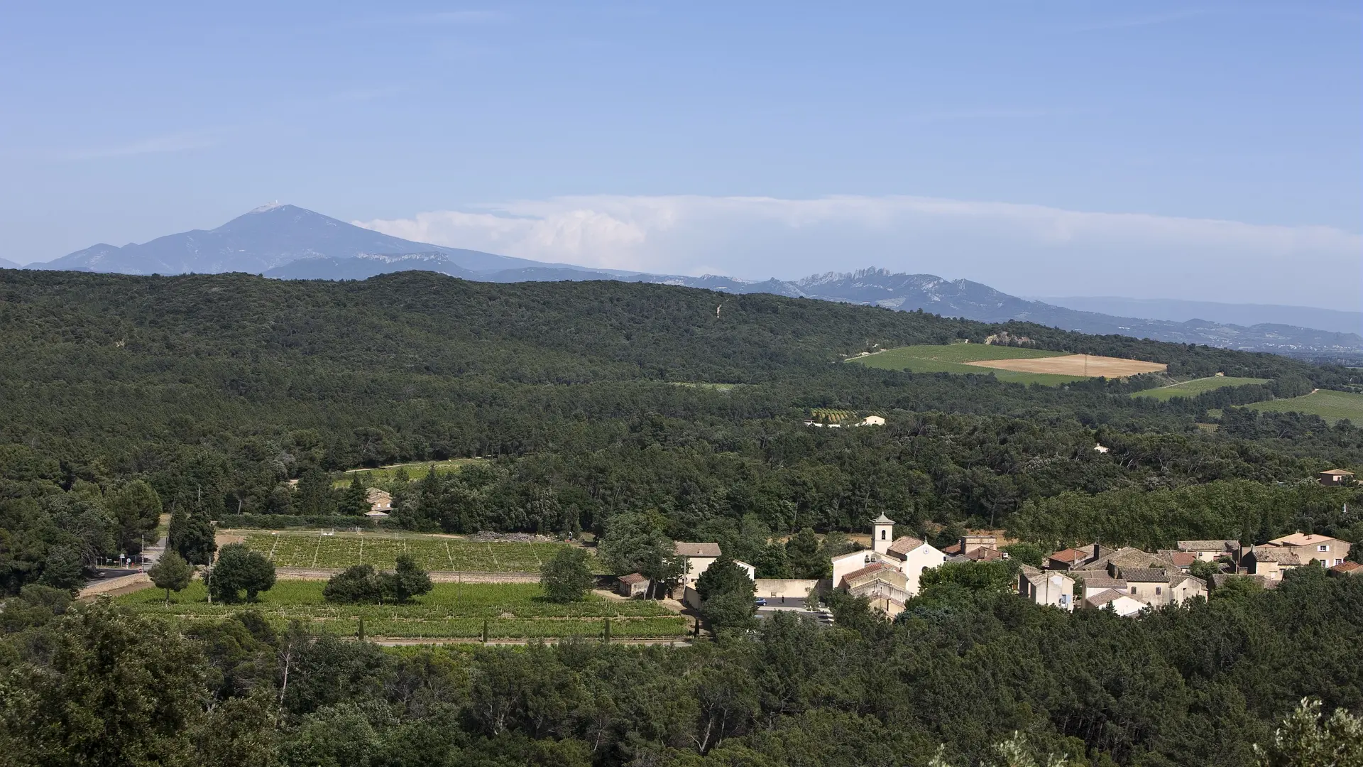 domaine et le village