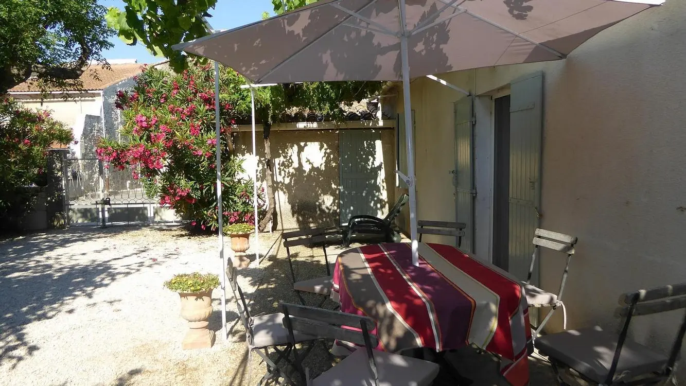 terrasse et cour privée.