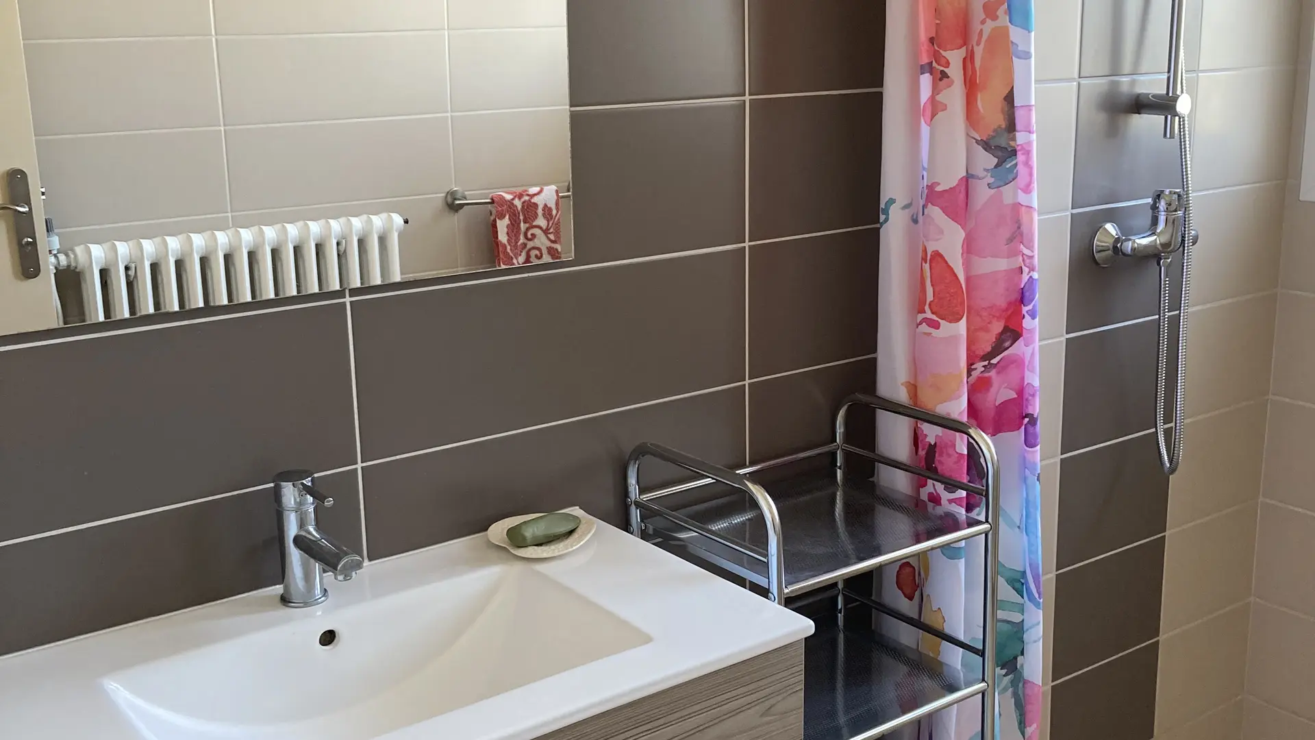 Gîte les Cigalons - la salle de  bains