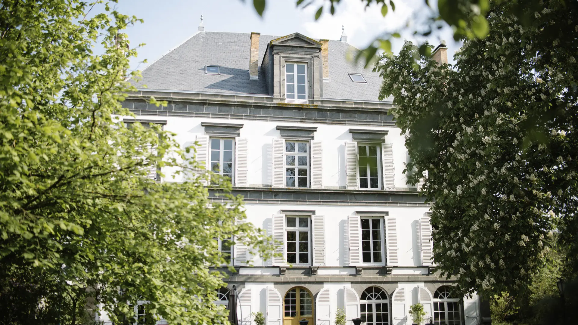 Terrasse ensoleillée pour faire le plein d'énergie