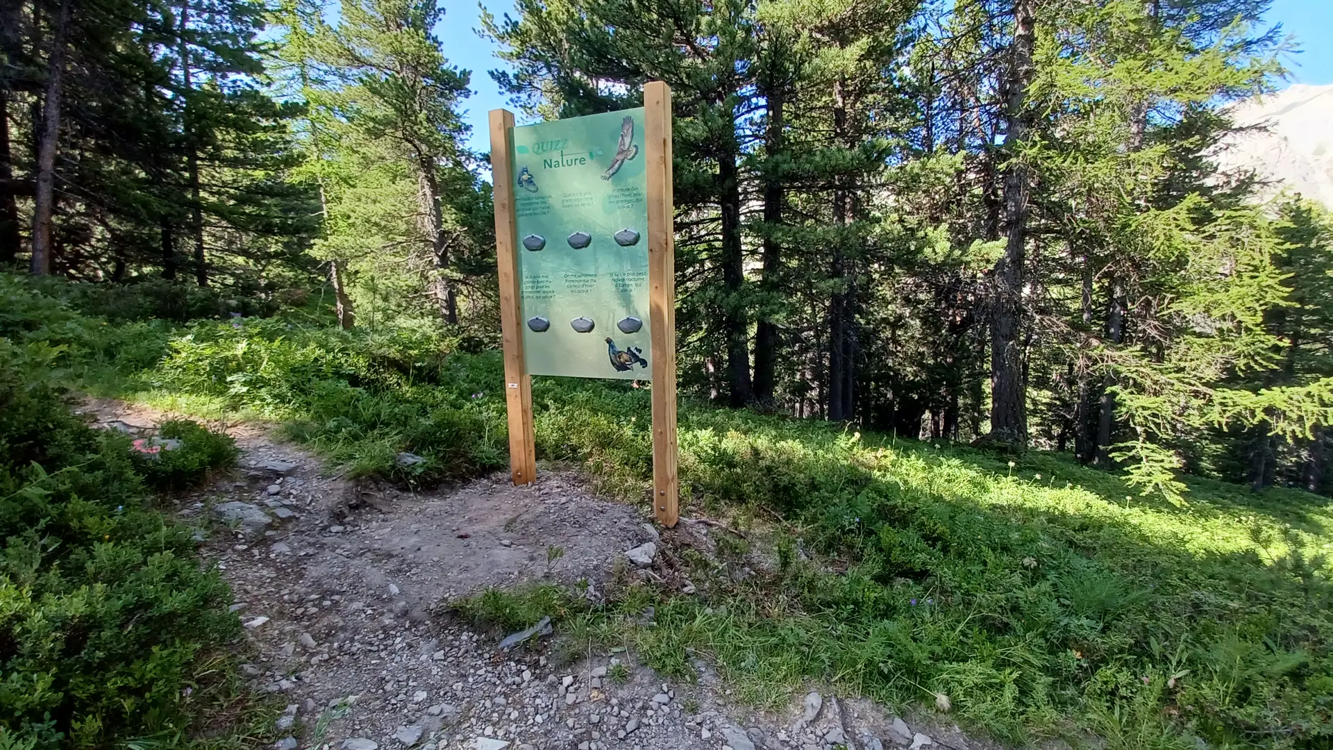 Panneau pédagodique sur le sentier pédagogique de la Taure