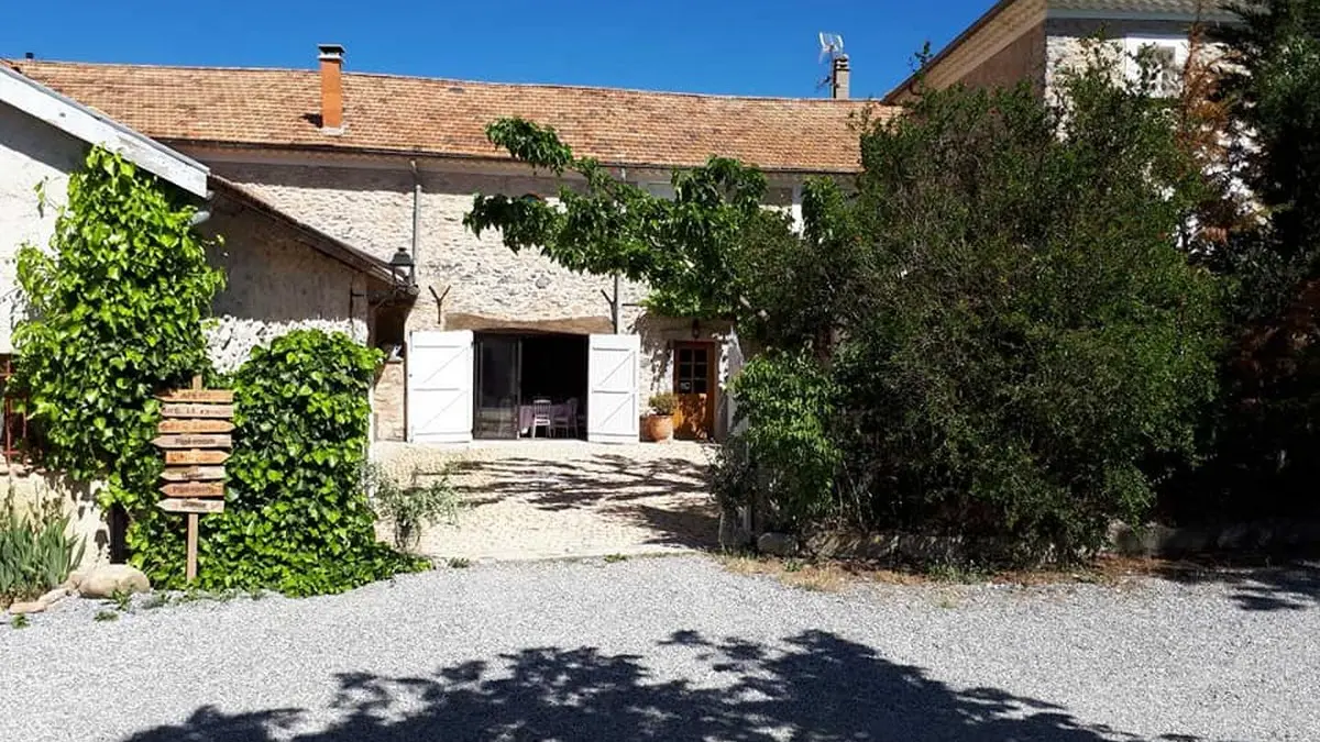 Entrée salle de réception