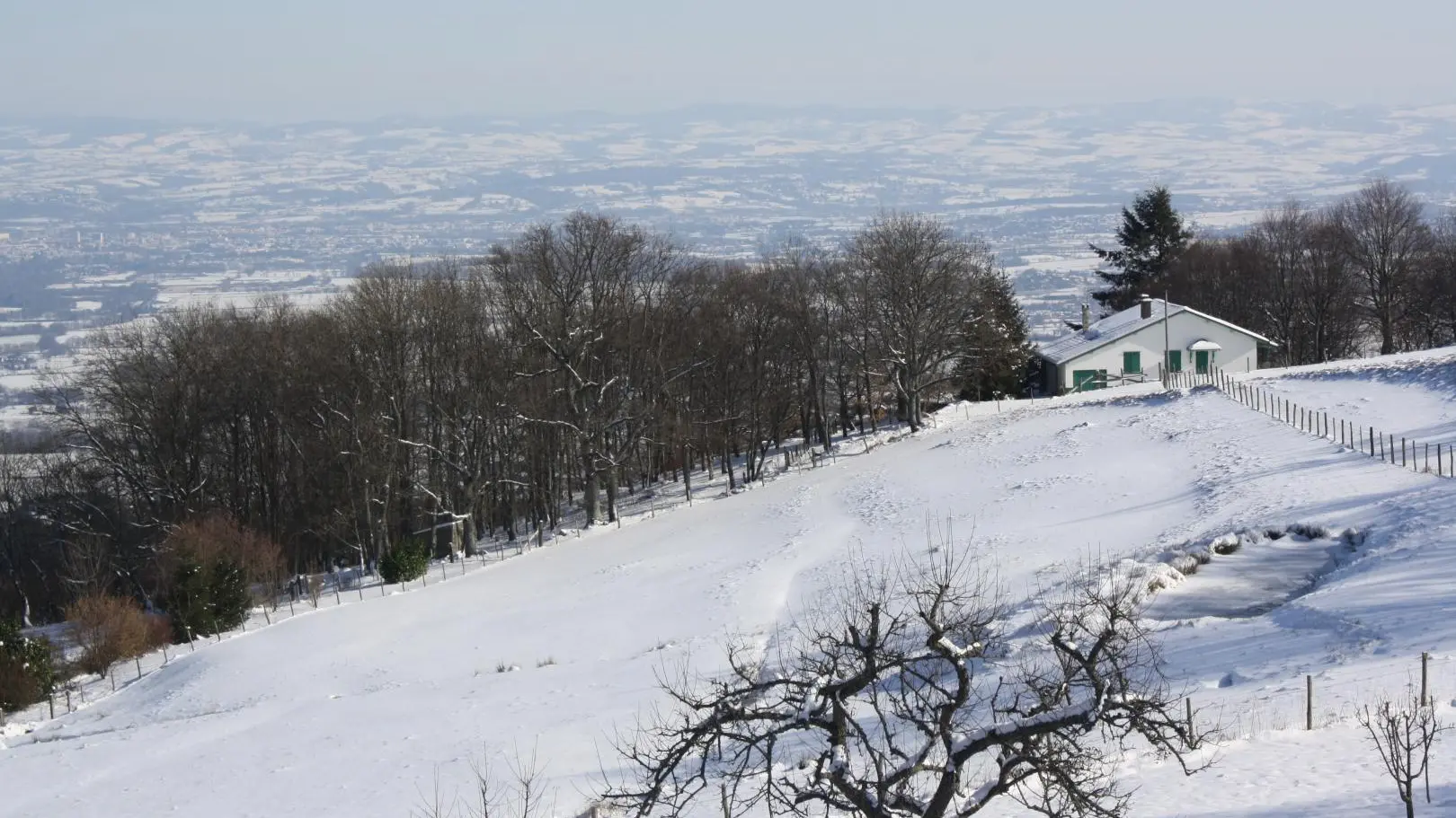 Gîte sous la neige