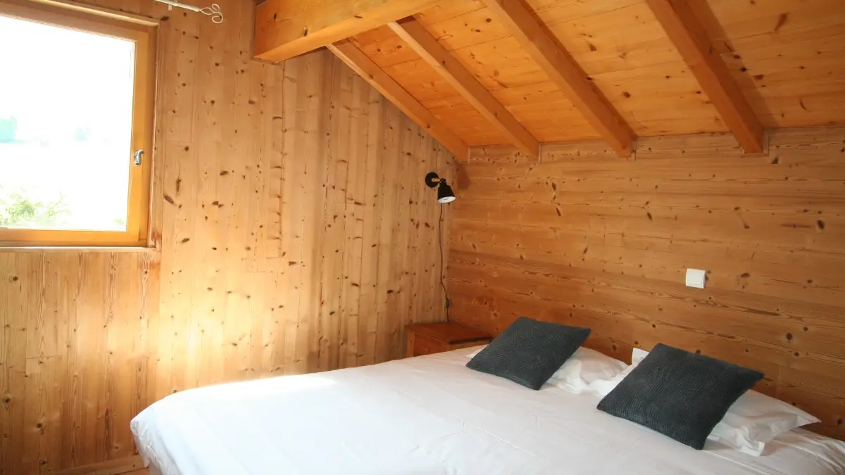 Etage, chambre n°2 :  deux lits