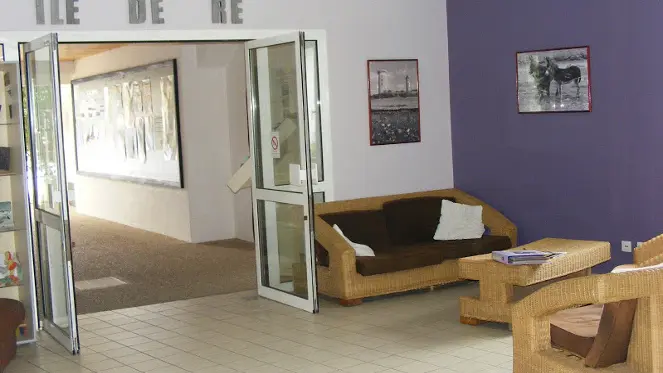 Entrée avec canapés