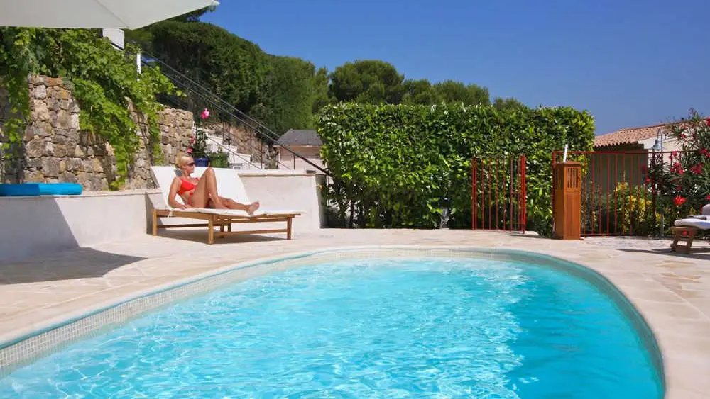 Piscine Maison d'hôtes Le Port d'Attache à Vallauris Golfe Juan - Gîtes de France Alpes-Maritimes