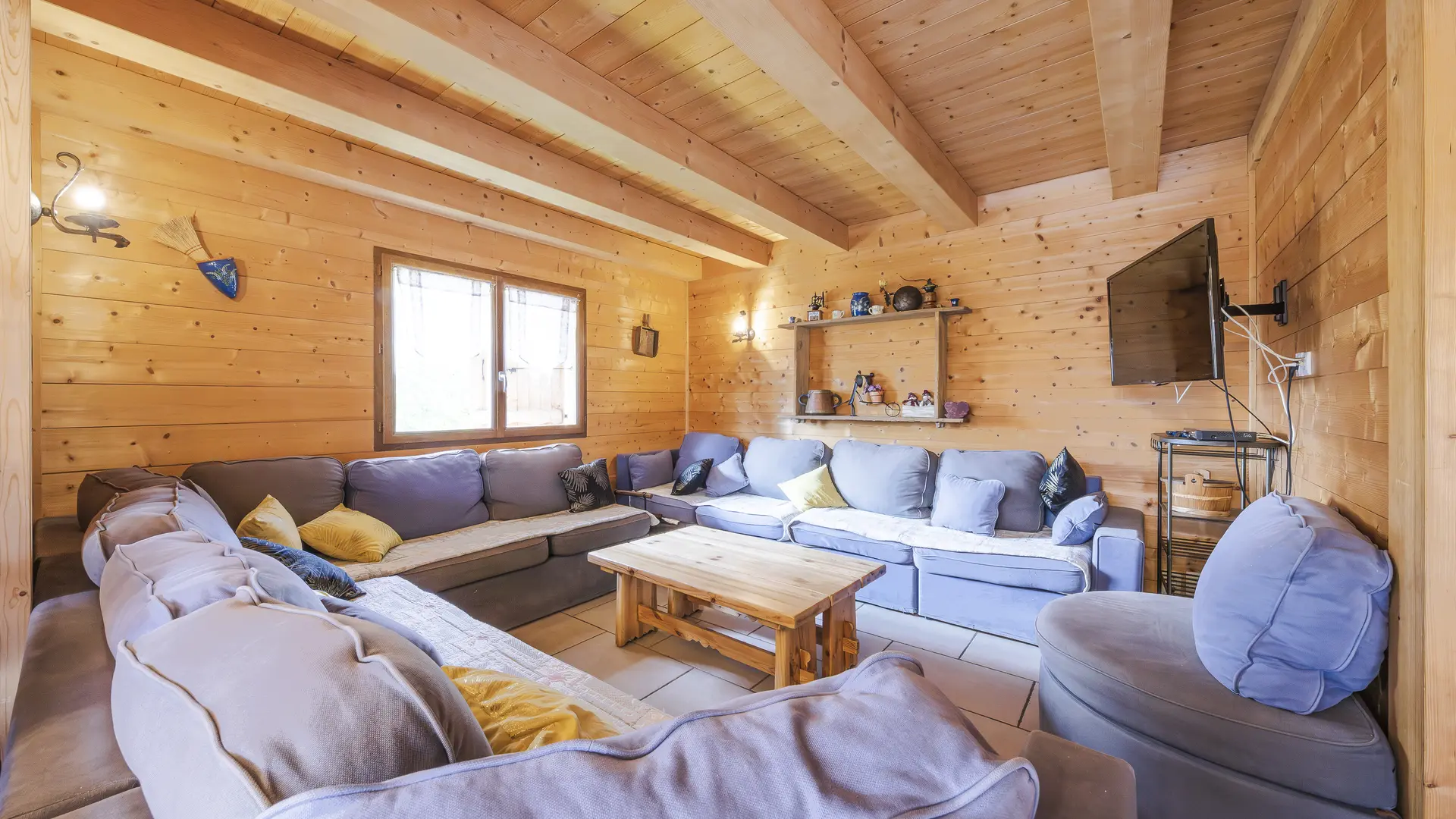 Salon_Chalet_La Roseraie_Châtel