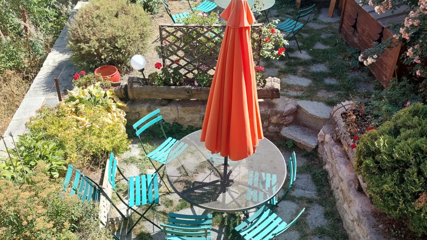 4-pieces-maison-vallon-jardin2-serre-chevalier-villeneuve