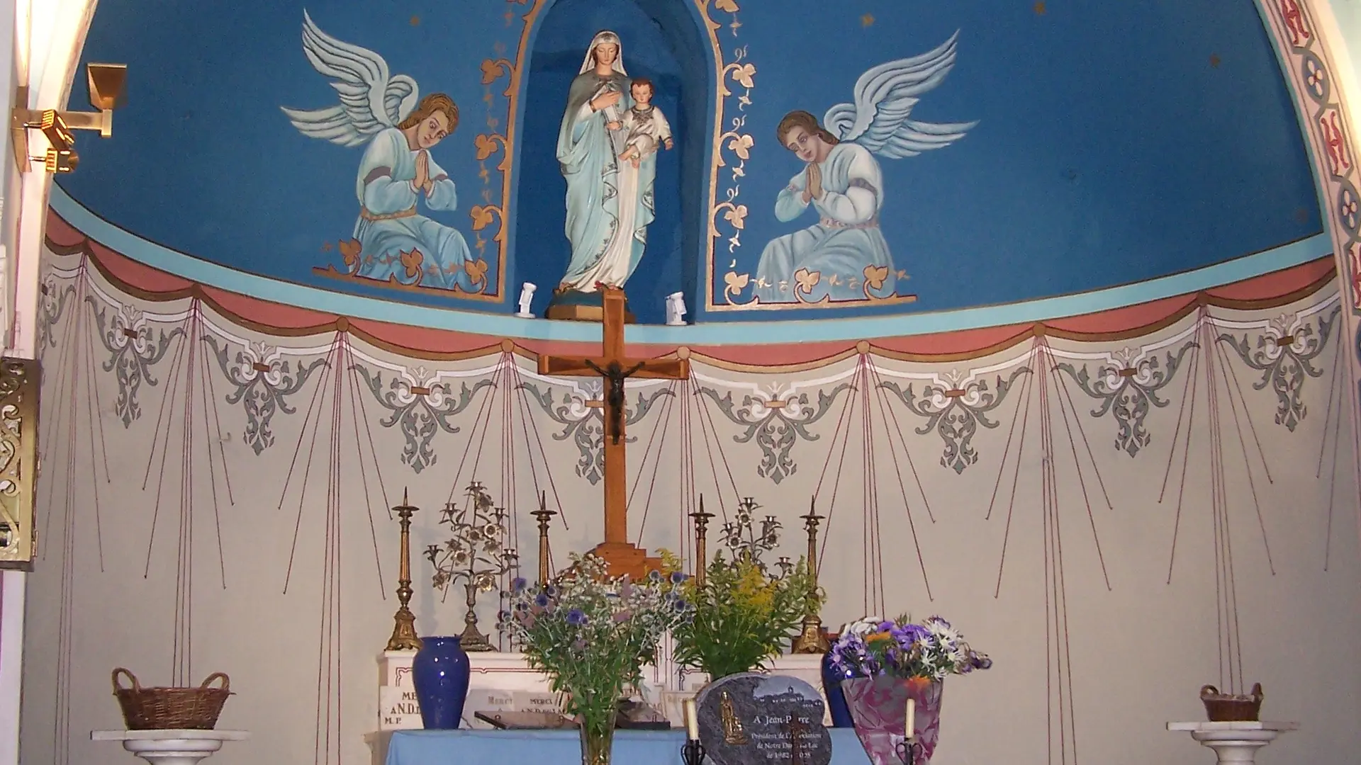 Intérieur église des Houches