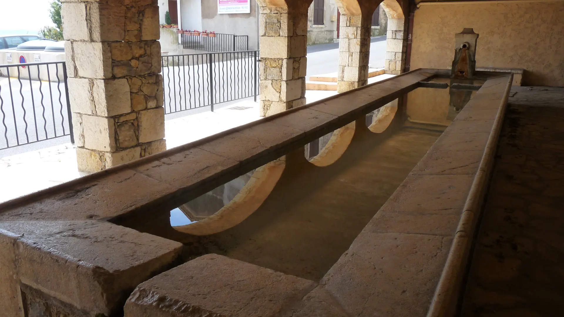 lavoir couvert