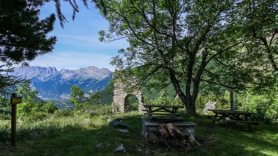 Les Vachers : pique-nique et panorama, vallée du Valgaudemar