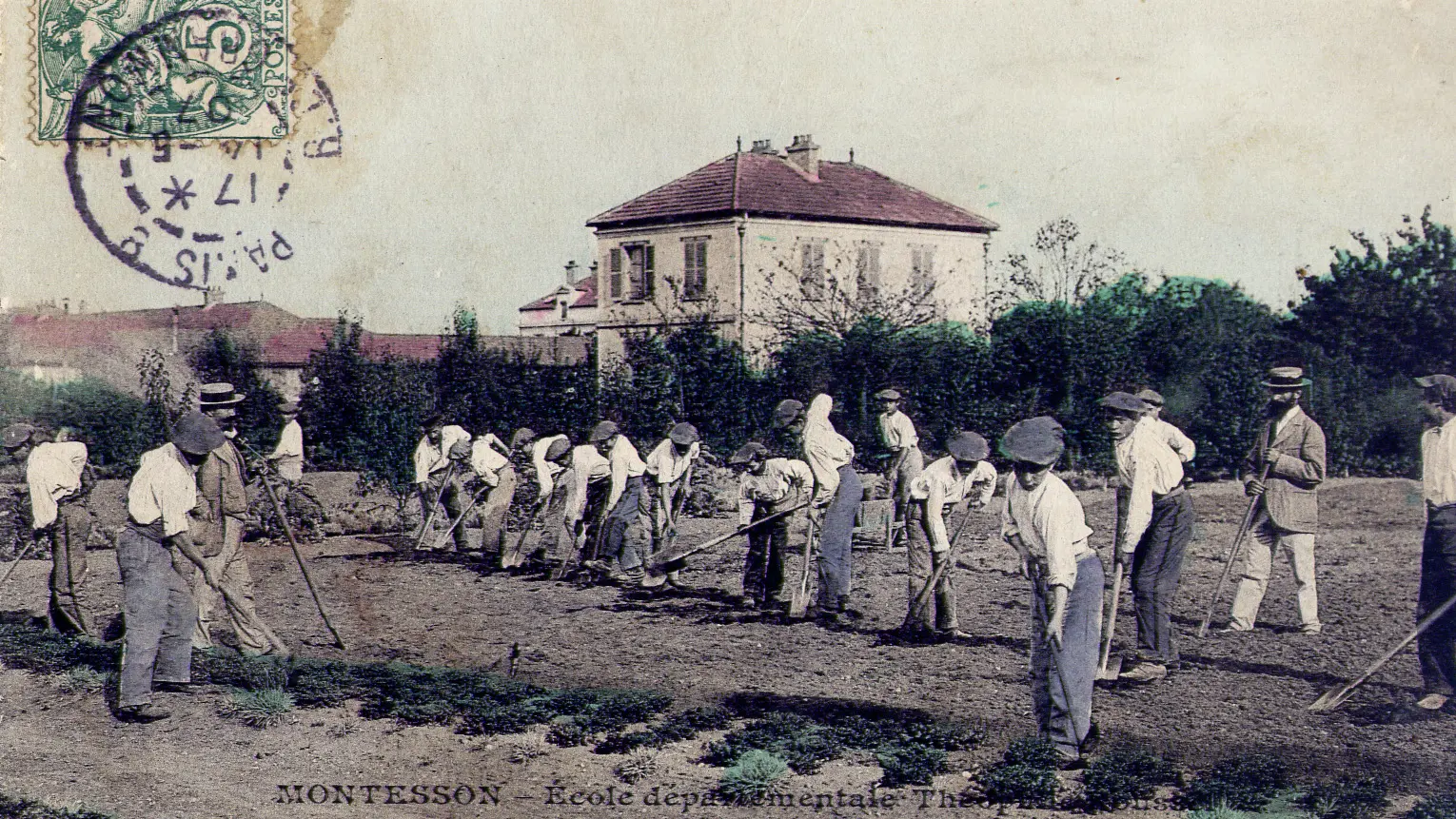 Photo de l'époque ou l'hôpital de Montesson était une école de préservation