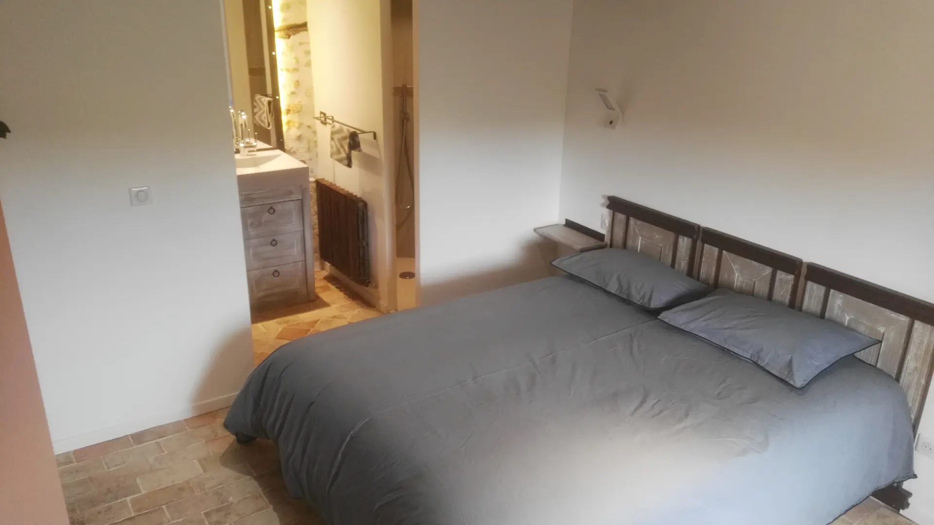 Le Grand Chêne Terracotta