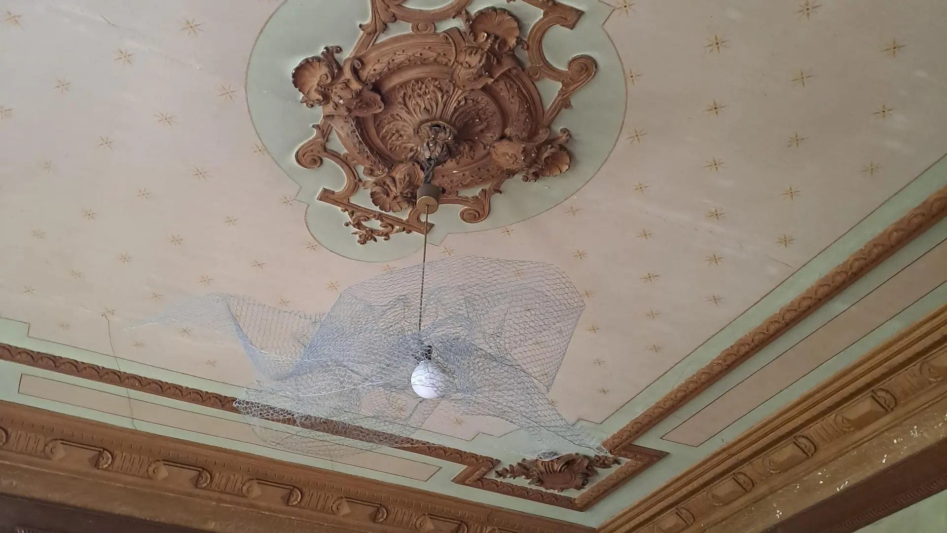Détail d'un plafond
