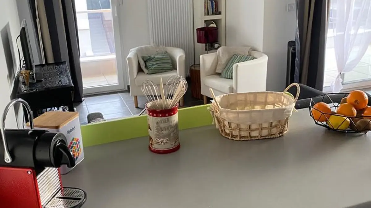 Vue salle à manger / plan de travail