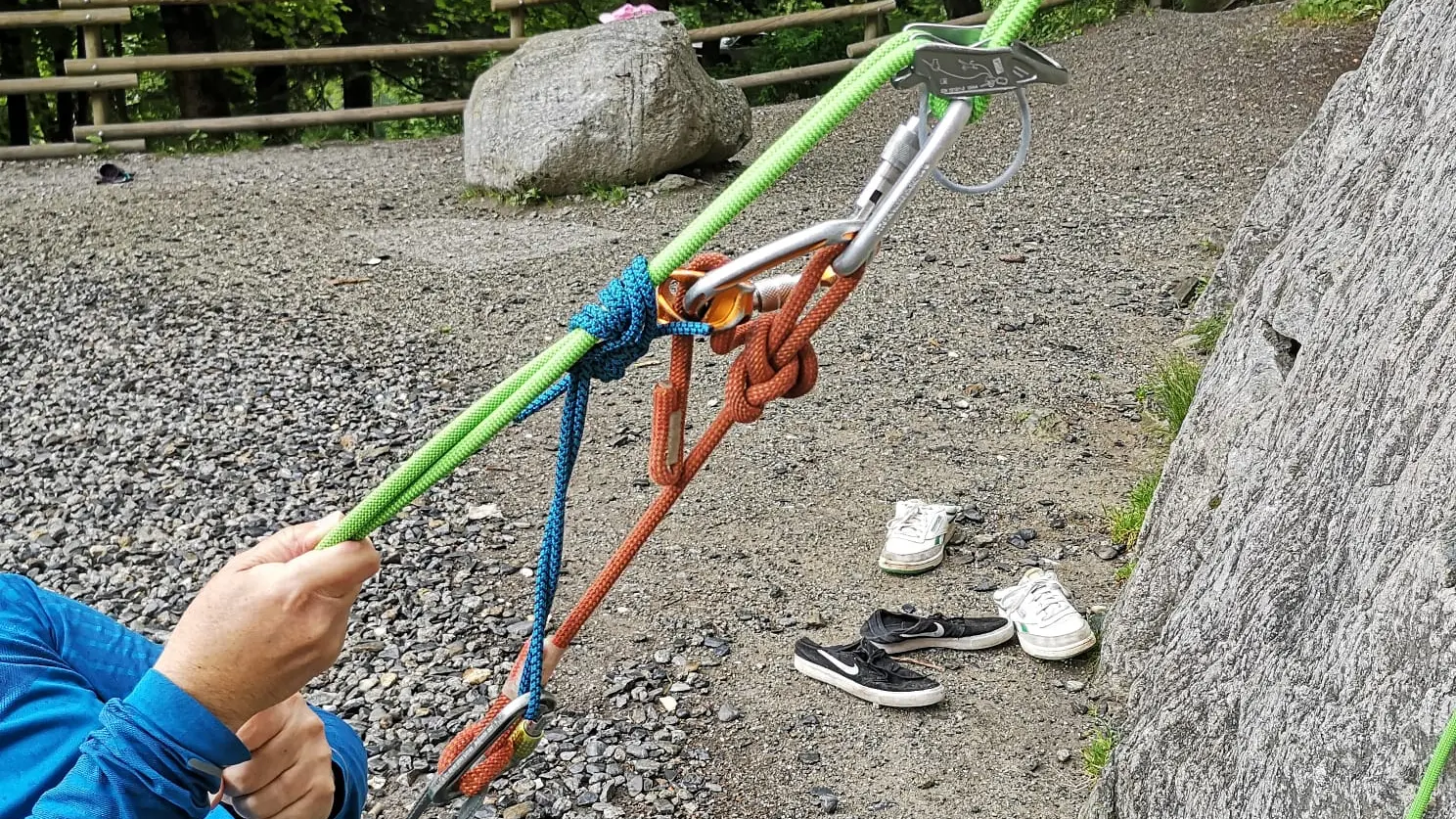 Faire sa première descente en rappel