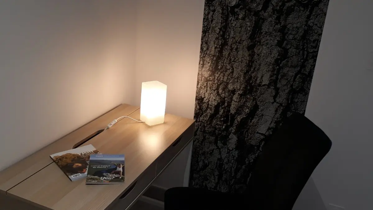 Gîte Ains'Temps Bugey - chaque chambre à son bureau - Wifi par fibre