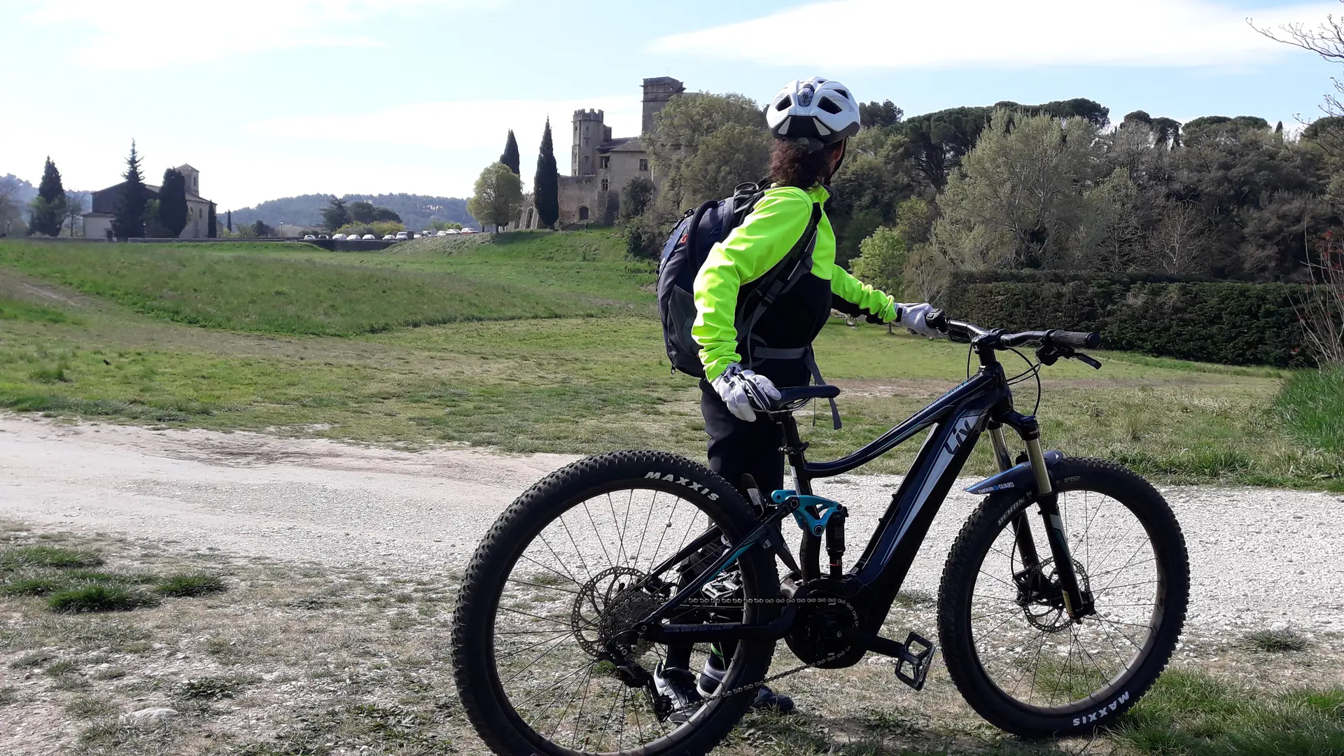 Tour du pays d'Aigues en VTT