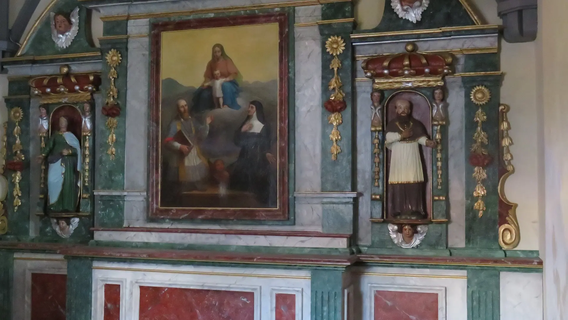 Intérieur église des Houches