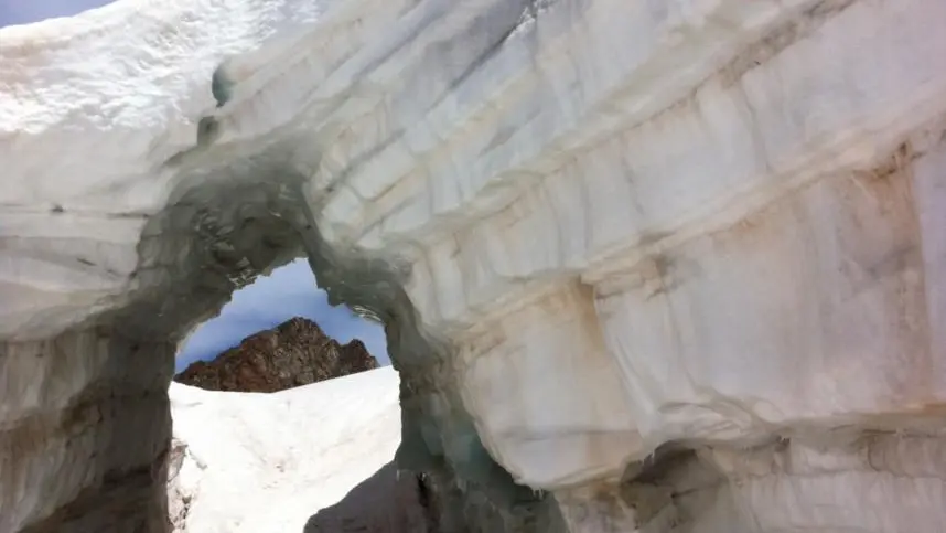 Pont de neige - Glacier de la Girose - La Grave