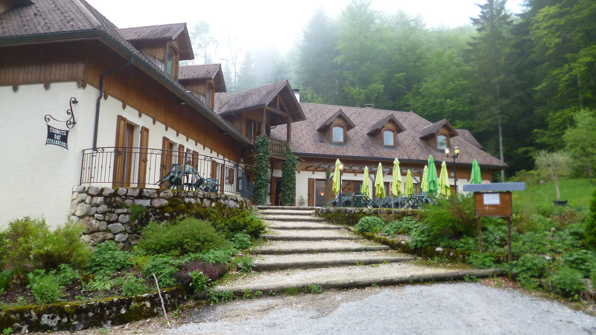 Vue sur le chalet