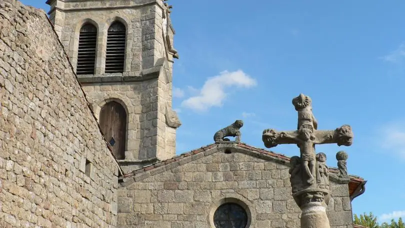 L'église et la croix