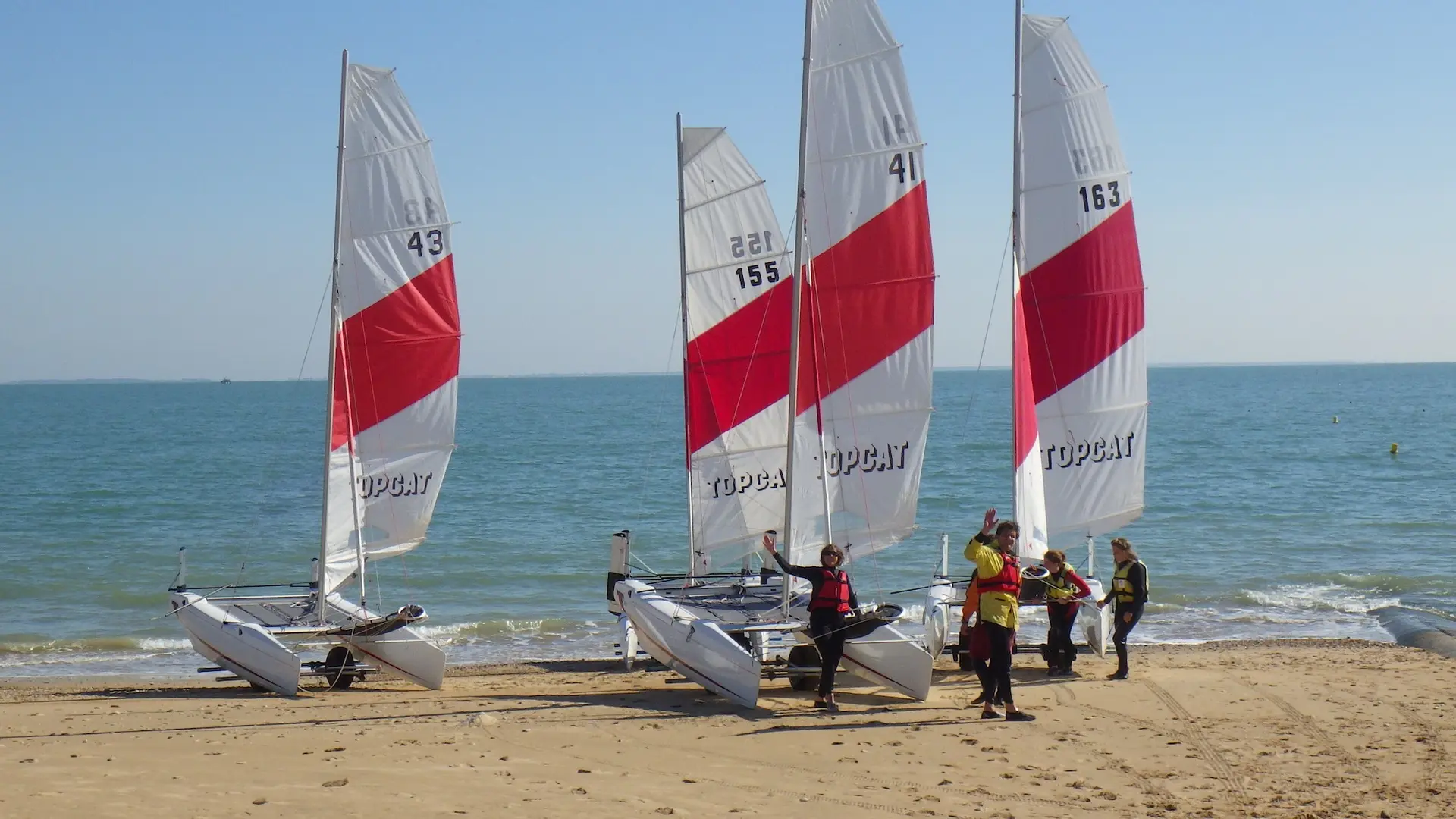 Embarcations sur la plage