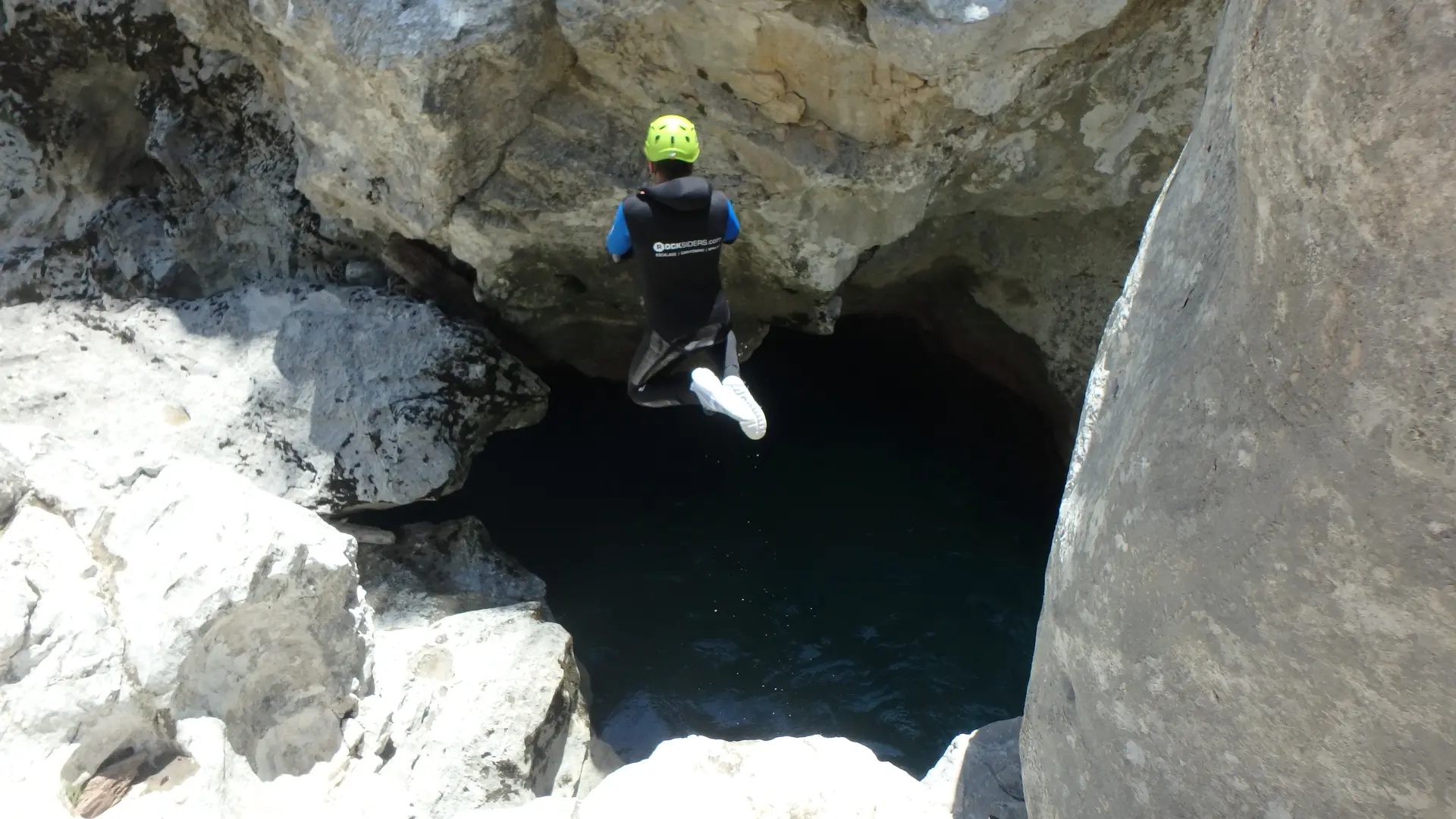 Saut en canyon dans le Verdon