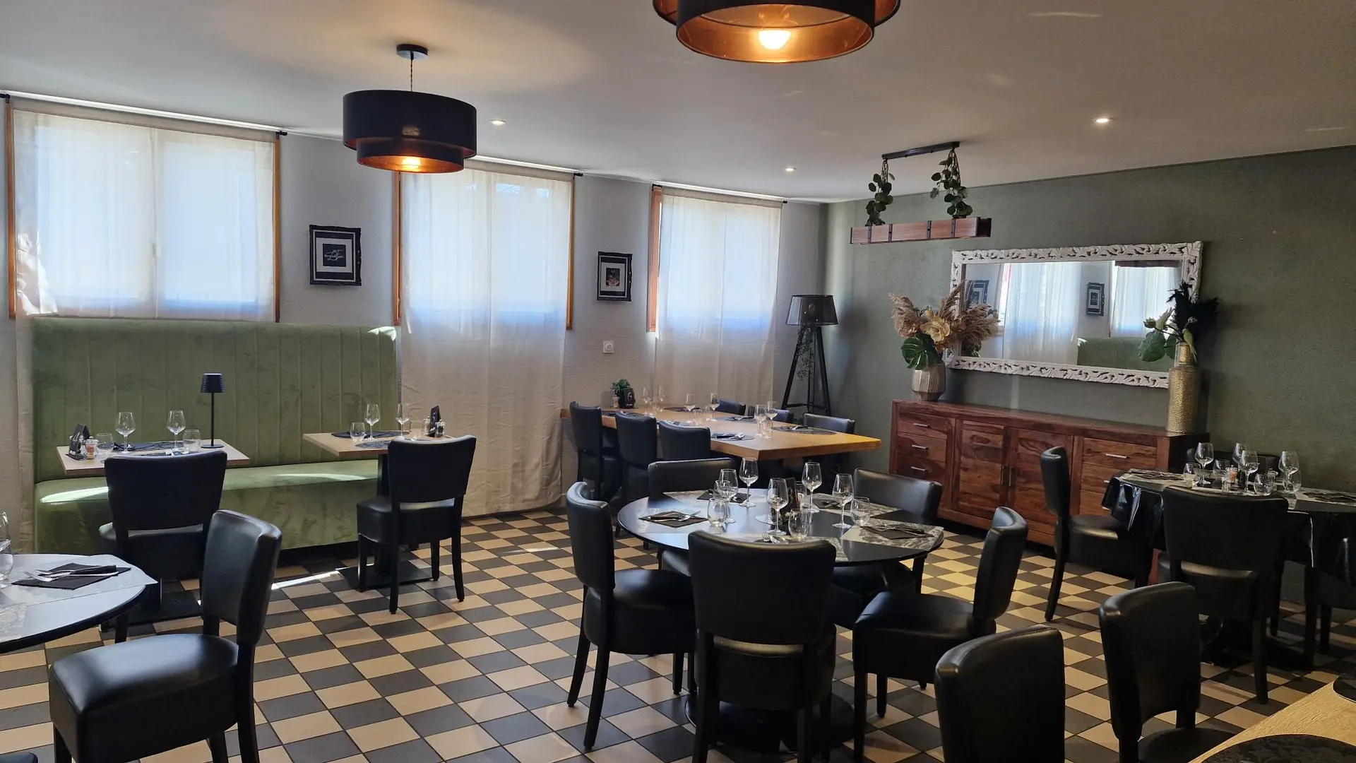 LF Restaurant à Mably