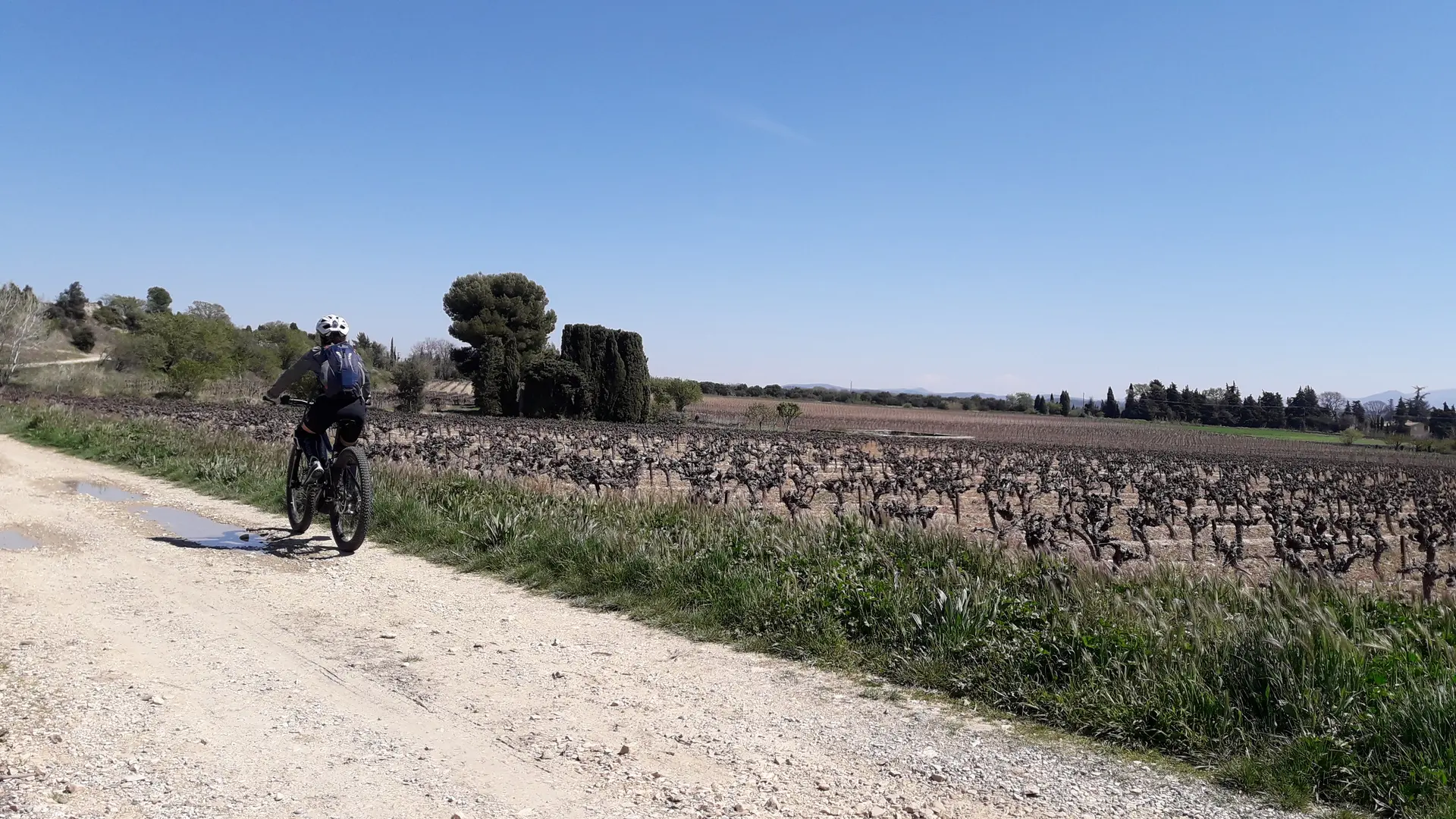 Tour du pays d'Aigues en VTT