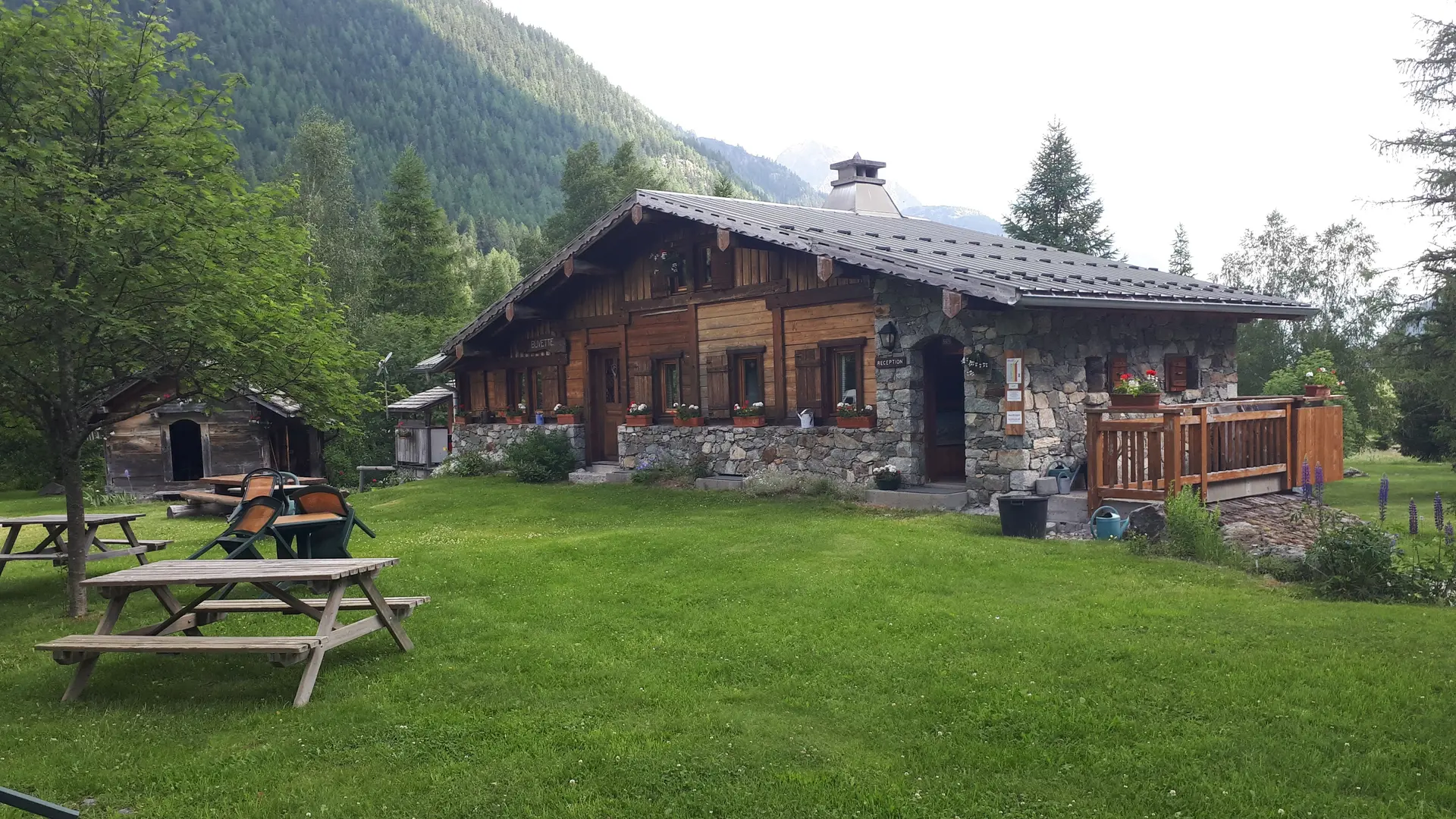 Chalet d'accueil buvette