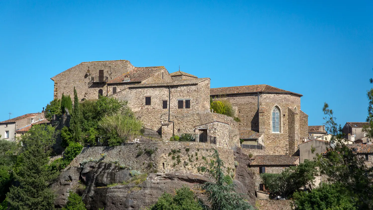Le Castrum_Roquebrune-sur-Argens