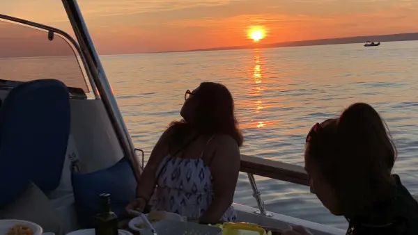 Soirée au soleil couchant dans les Calanques du Frioul - Vieux Port CNTL