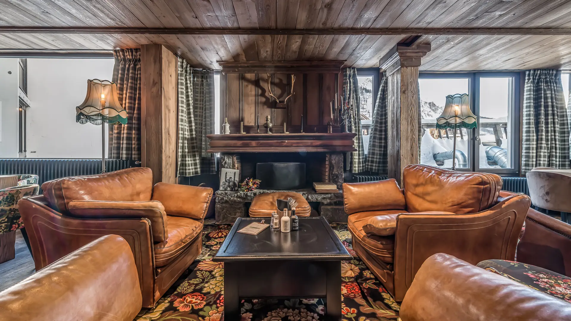 Intérieur_Le Val d'Isère Café