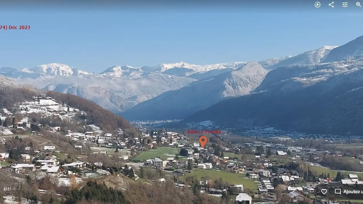 Village Ayze coteau Sud 
Entre Bonneville 4kms et Marignier 6kms