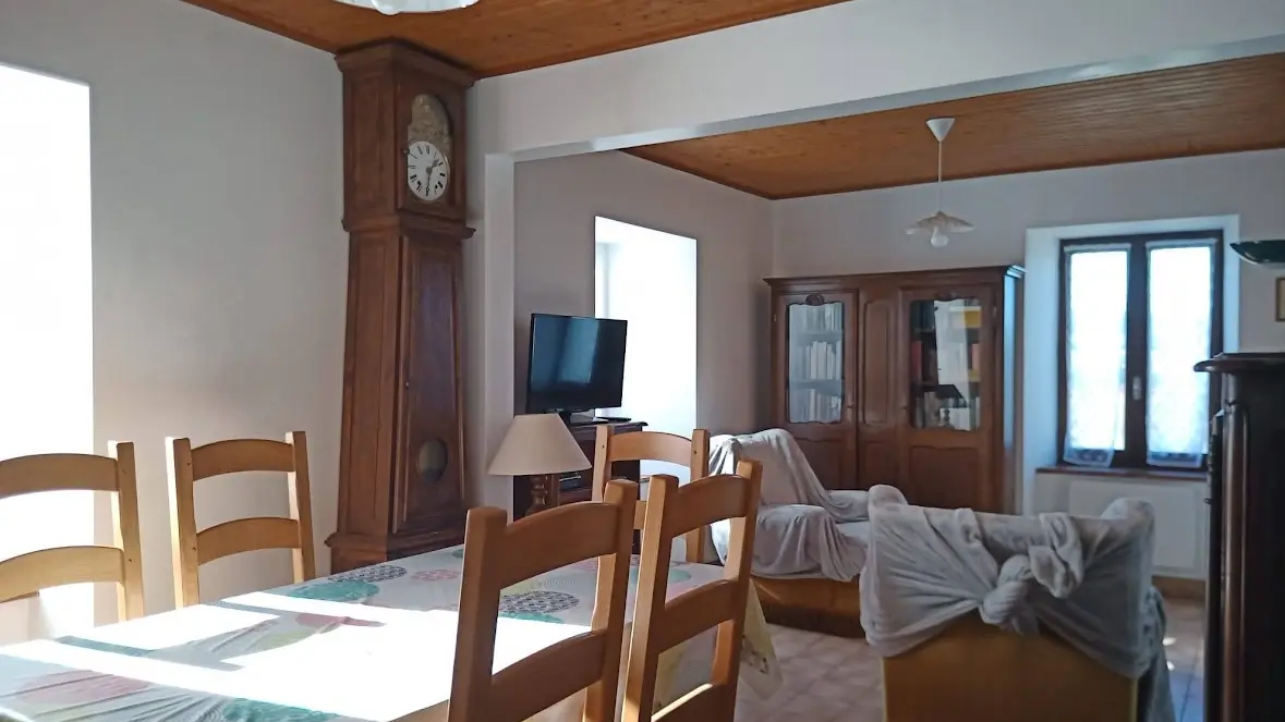 SALLE A MANGER + SALON