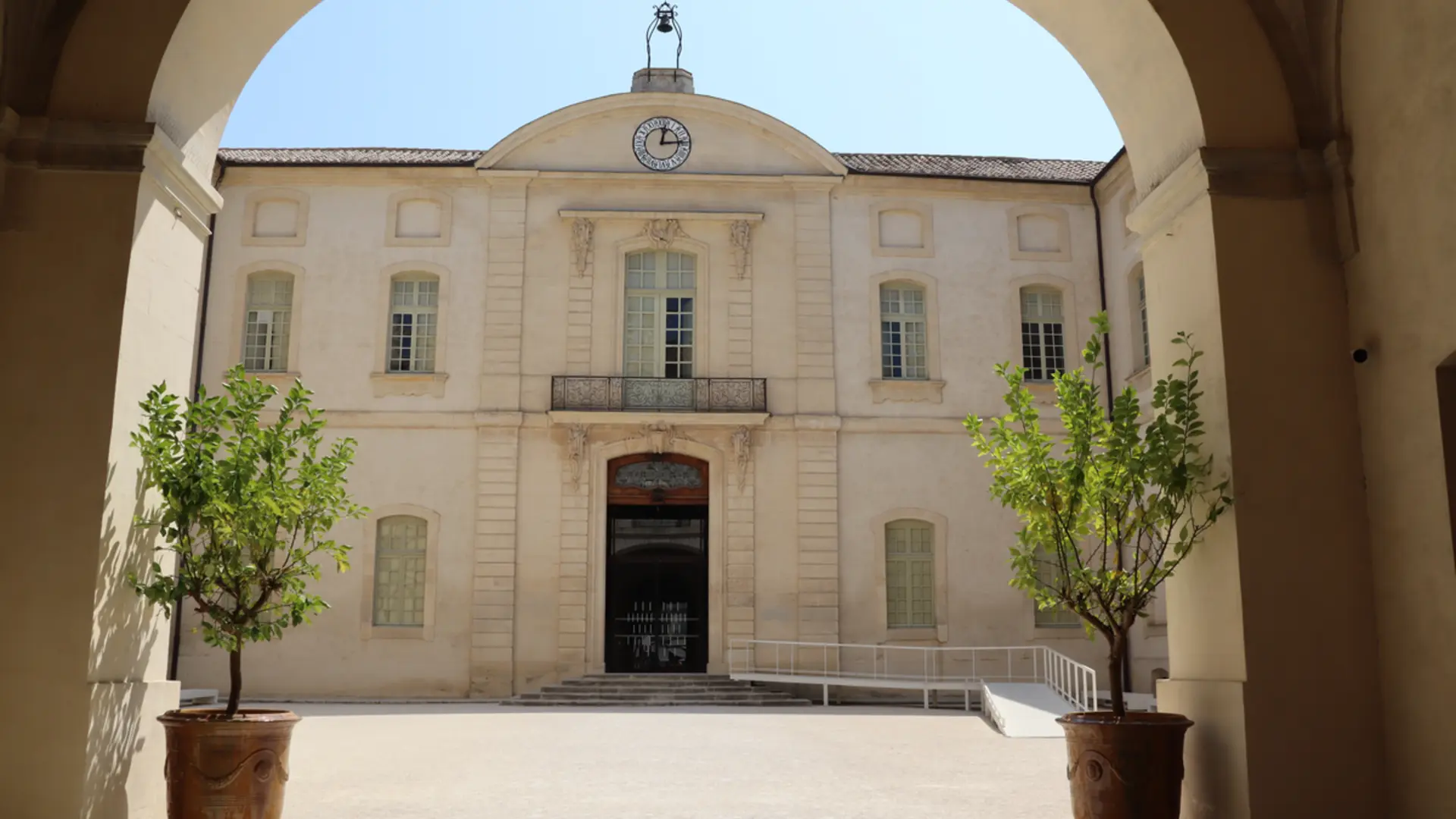 Carpentras, bibliothèque et musée Inguimbertine