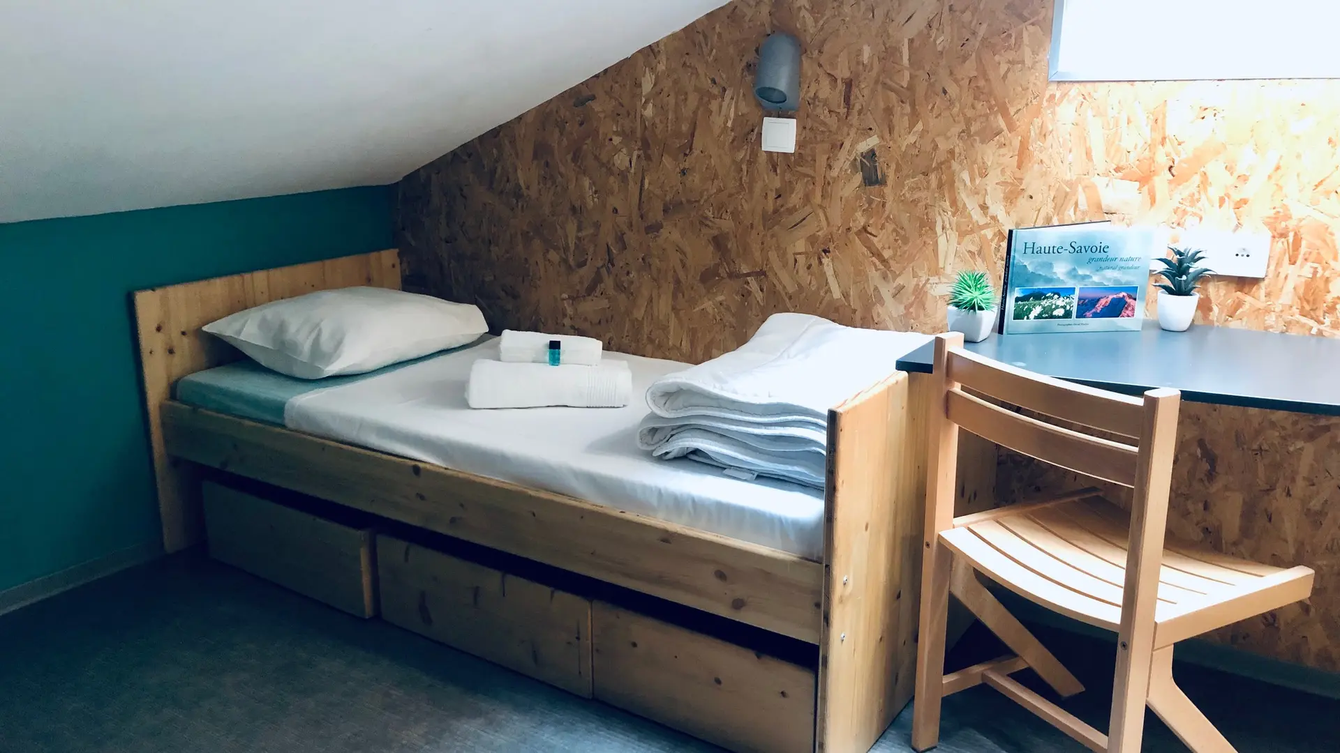 Chambre sous pente Résidence de vacance AMB
