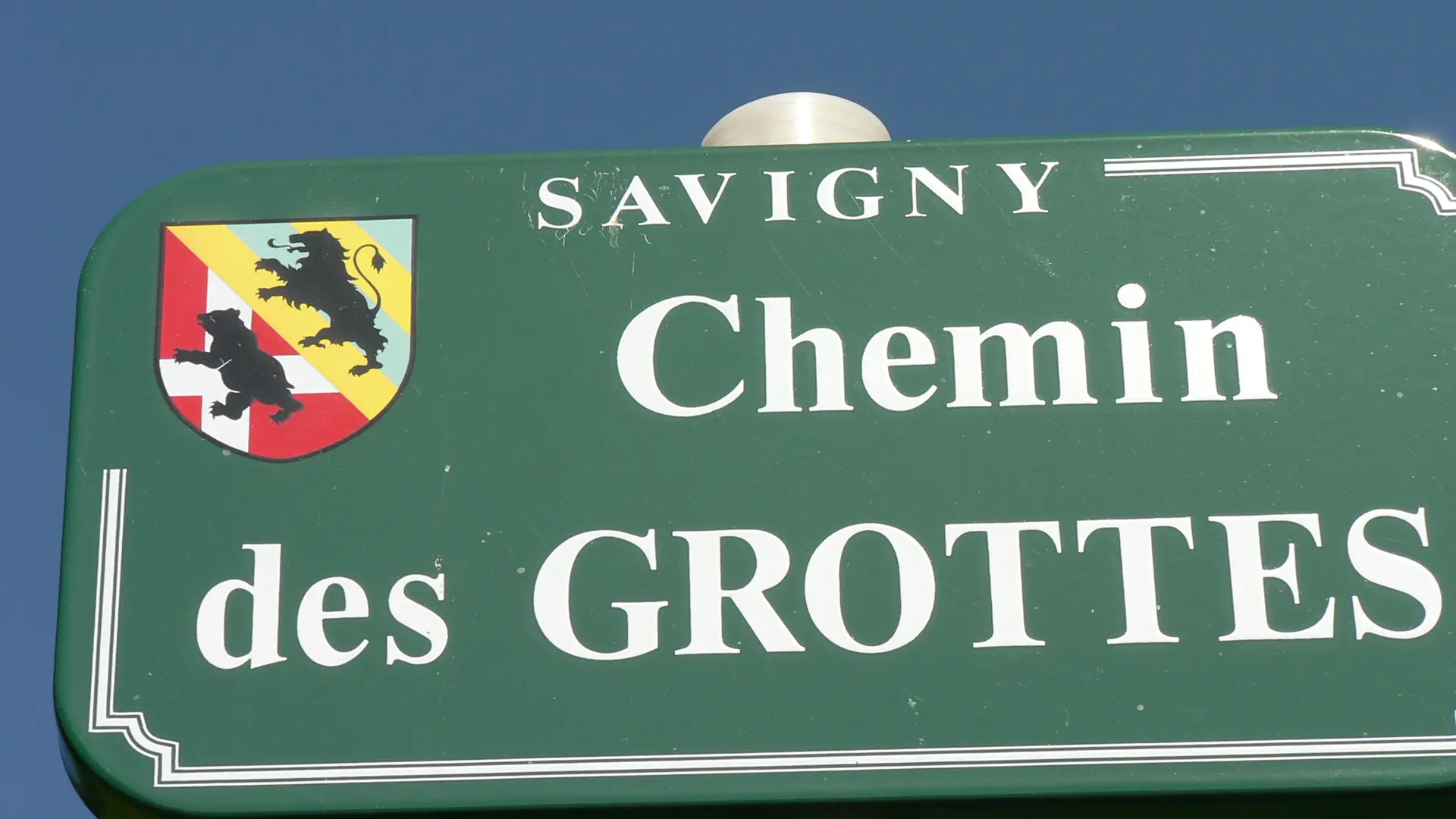 chemin des grottes