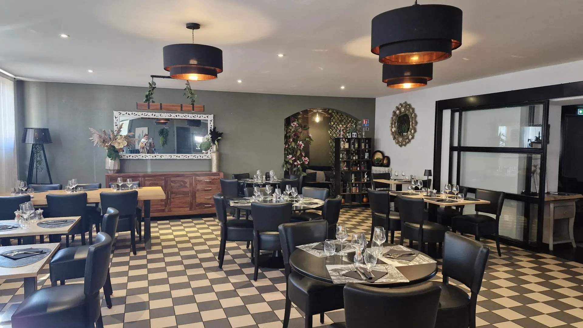 LF Restaurant à Mably