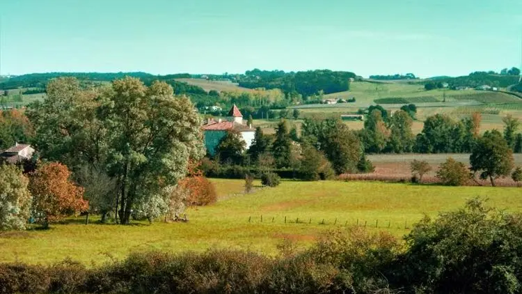 Vue à l'avant du gîte.