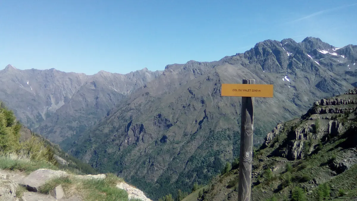 Itinéraire de randonnée jusqu'au Col du Viallet, Chaillol, vallée du Champsaur