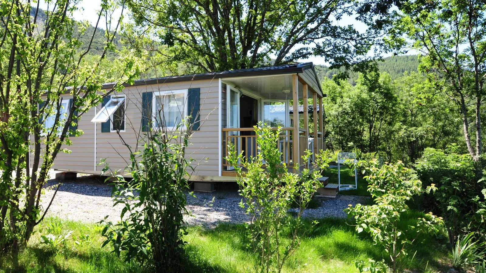 Camping La Palatrière - Le Sauze du Lac Serre-Ponçon