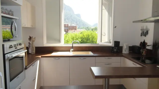 Cuisine rénovée et équipée