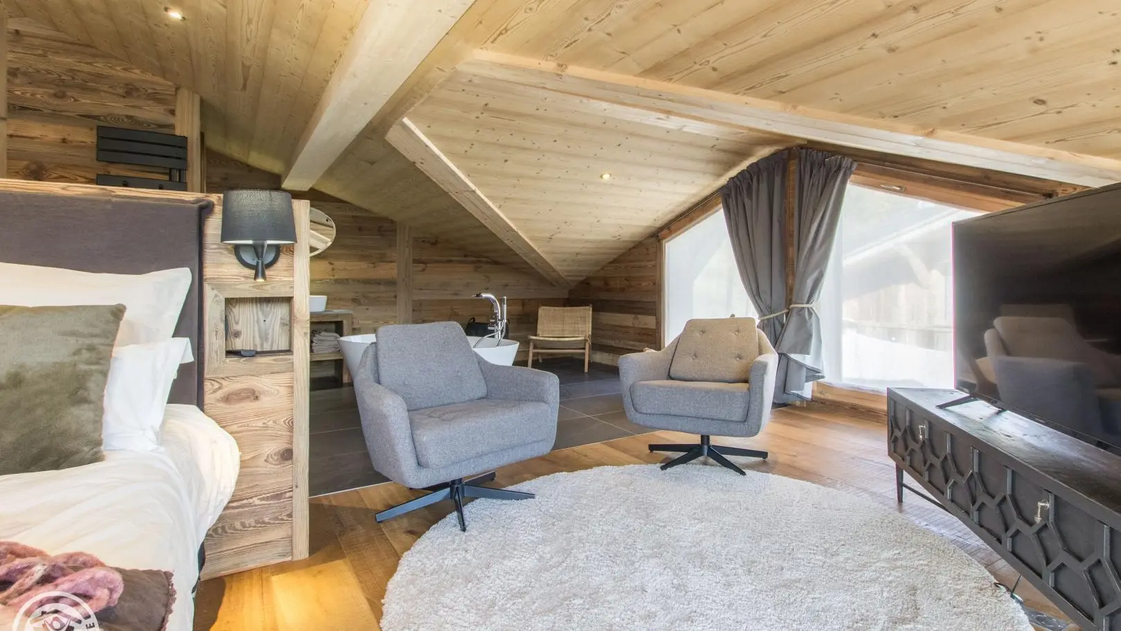 salon TV de la chambre Master