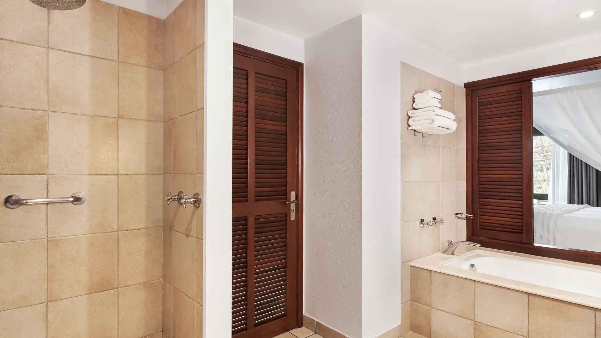 Le Domaine d'Oro, Suites by Mariott