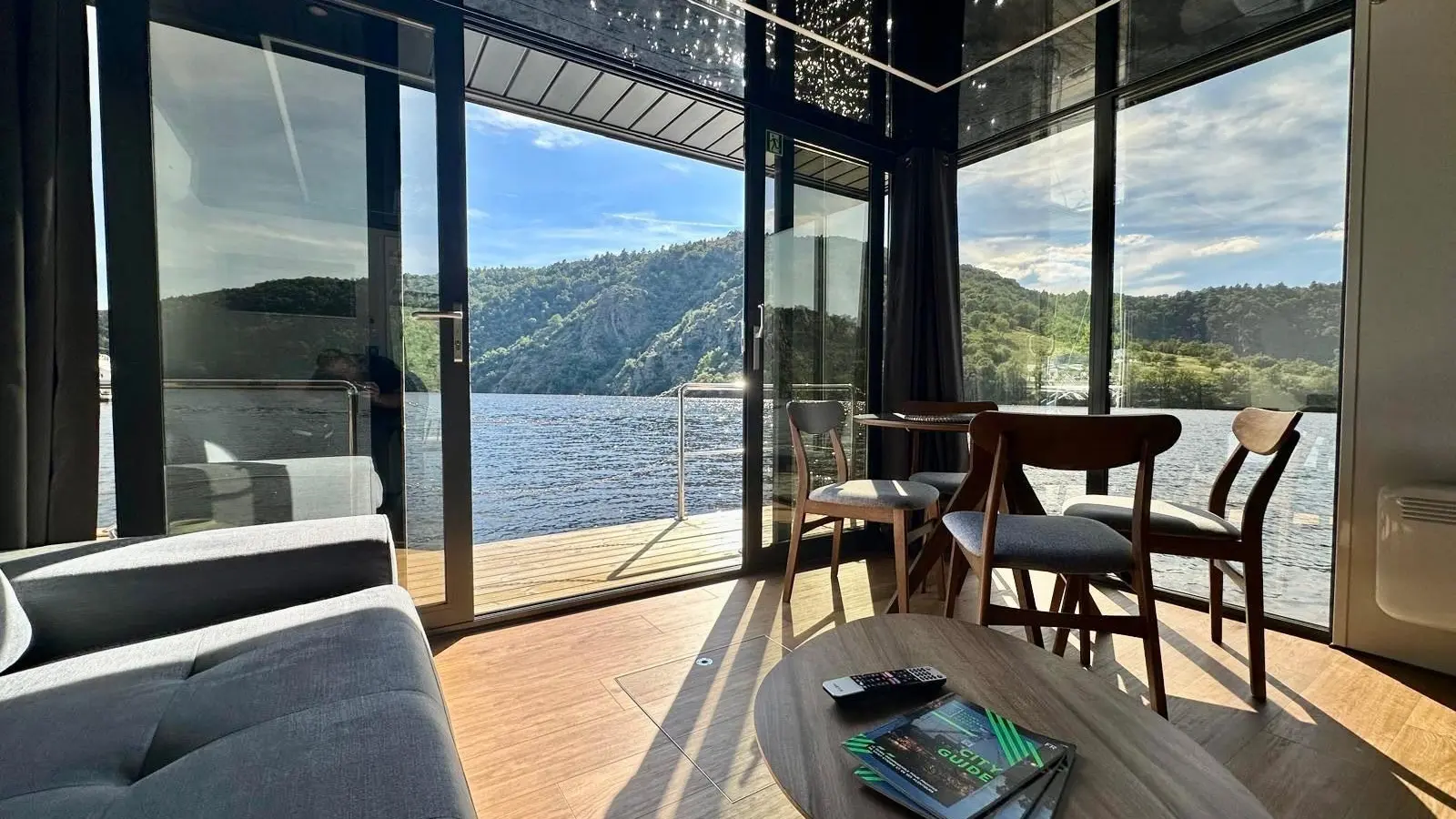 House Boat