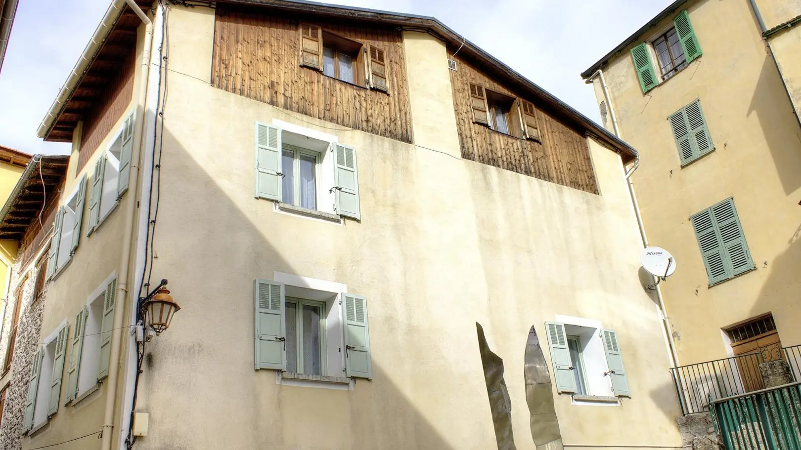 Gîte L'Armourier 2-Le bâtiment-Saint-Sauveur-sur-Tinée-Gîtes de France des Alpes-Maritimes