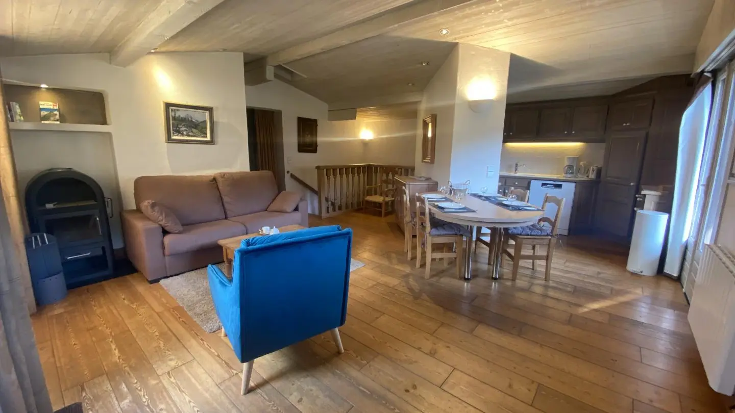 Coin salon + kitchenette