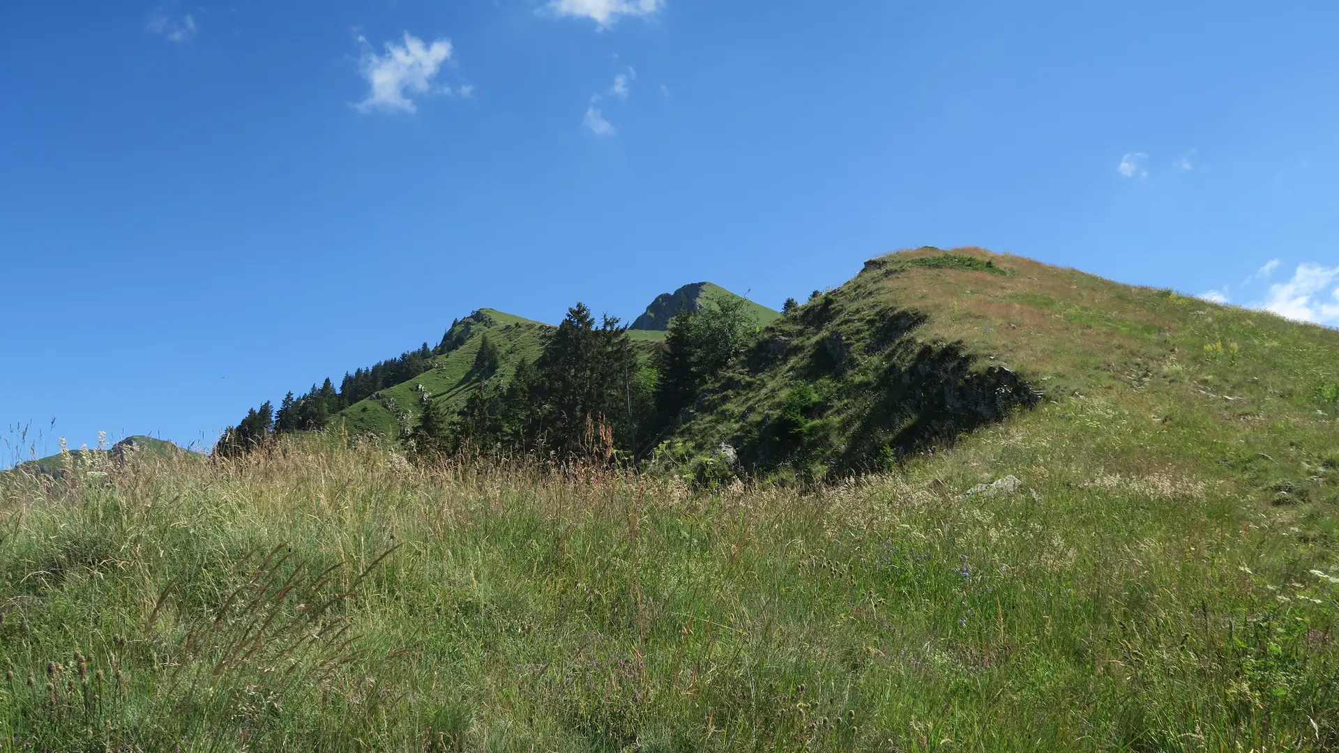 Montée vers la Pointe de Nantaux